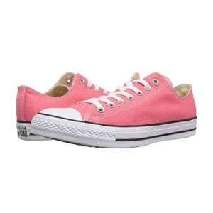 Coral women’s Converse size 5